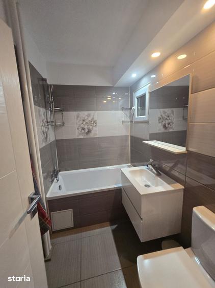 Apartament cu 3 camere semidecomandat în Ultracentral
