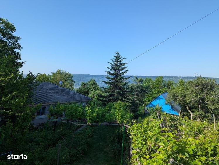 Casă cu 4 camere în Cotnari