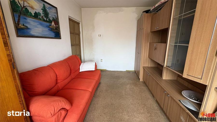 Garsonieră decomandată în Astra