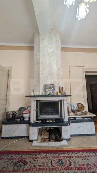 Casă individuală cu 4 camere cu Canalizare în Central