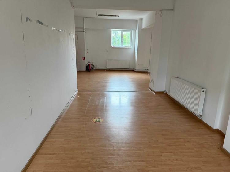 Spațiu comercial, de 90 mp, în Ștefan cel Mare