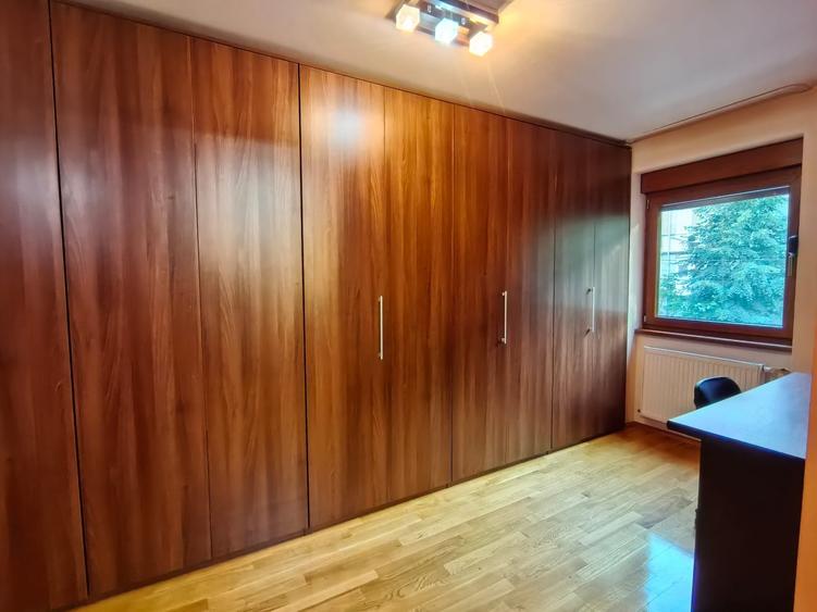 Apartament cu 4 camere decomandat, mobilat în Take Ionescu
