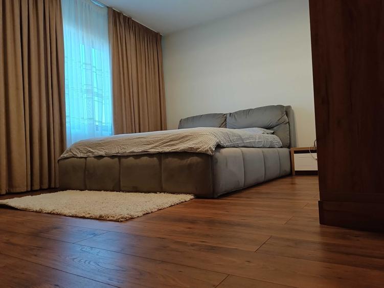 Casă cu 4 camere în Slătioarele