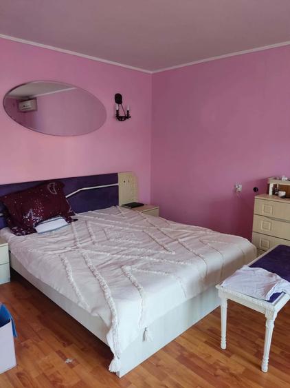 Casă cu 4 camere în Berceni