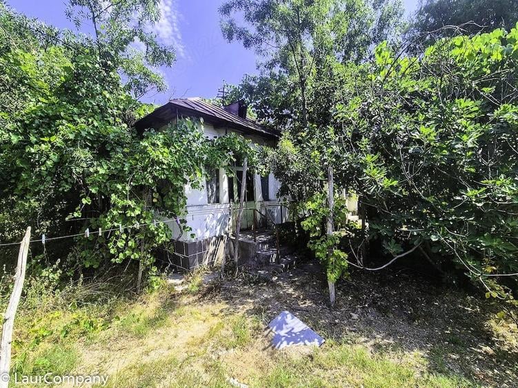 Casă cu 3 camere cu Teren 3287 Mp în Urlueni