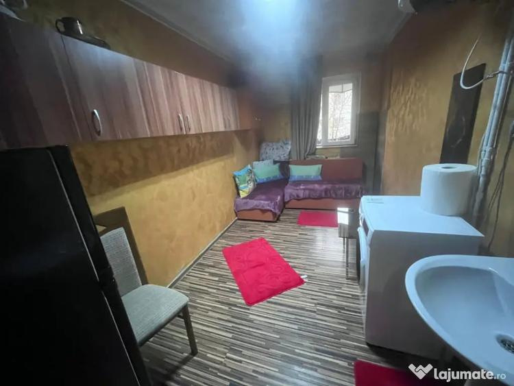 Garsonieră semidecomandată în Valea Rosie