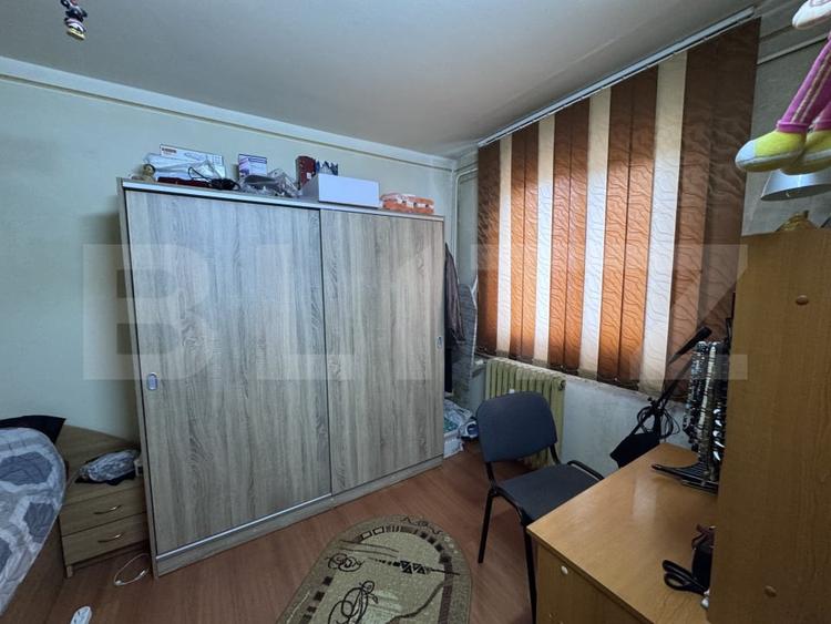 Apartament cu 2 camere semidecomandat, mobilat în Malu Roșu