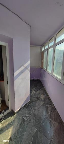 Apartament cu 3 camere decomandat în Dacia