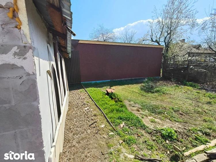 Casă cu 3 camere cu Canalizare în 1 Mai