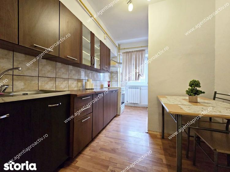 Apartament cu 2 camere decomandat în Mazepa 1