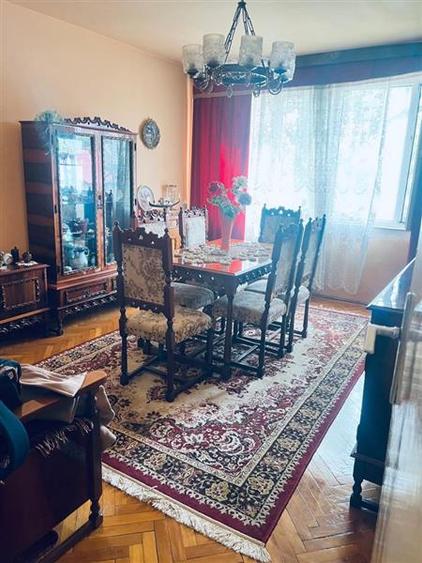 Apartament cu 2 camere decomandat în Circumvalațiunii