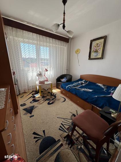 Apartament cu 3 camere în Trivale