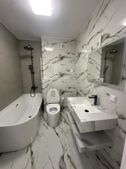 Apartament cu 3 camere decomandat, mobilat în Tudor