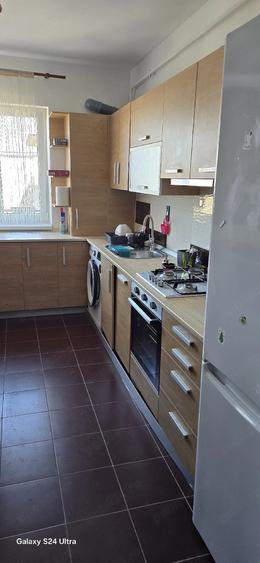 Apartament cu 2 camere decomandat în Florești