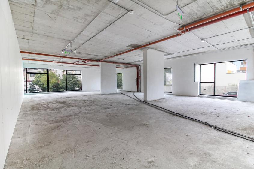 Spațiu comercial, de 360 mp, în Mărăști