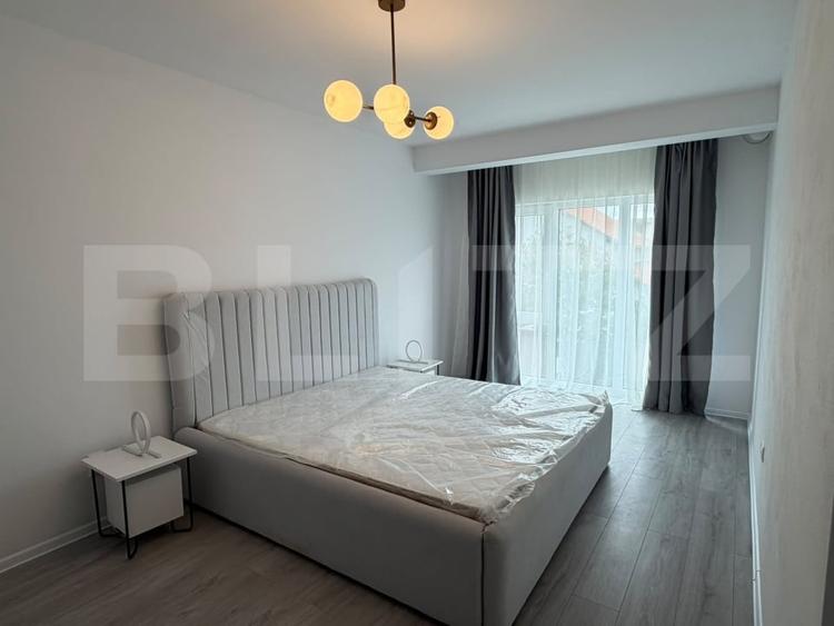 Duplex cu 3 camere cu Canalizare în Sânpetru