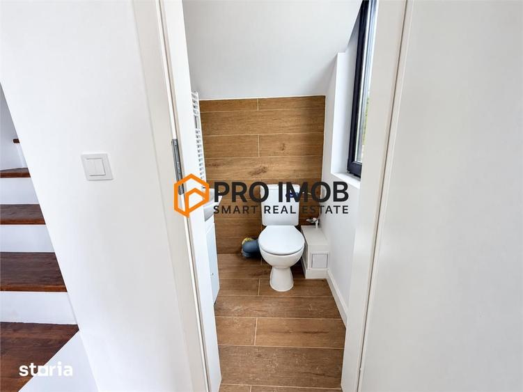 Casă cu 4 camere cu Teren 400 Mp în Răzvad