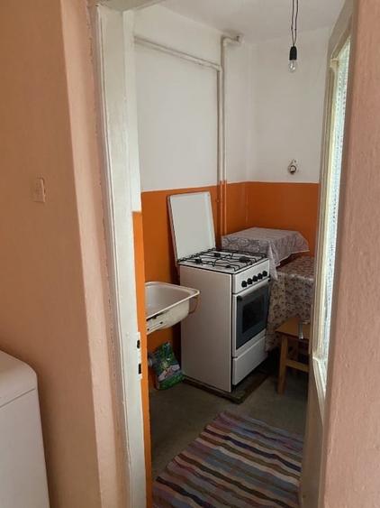 Garsonieră decomandată, mobilată în Debarcader
