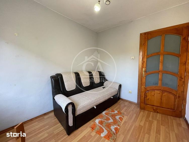 Apartament cu 3 camere decomandat în Iosia