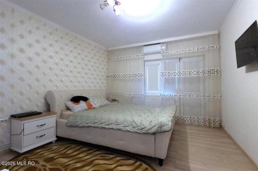 Duplex cu 4 camere cu Canalizare în Central