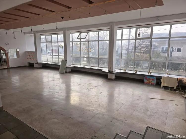 Spațiu comercial, de 180 mp, în Central