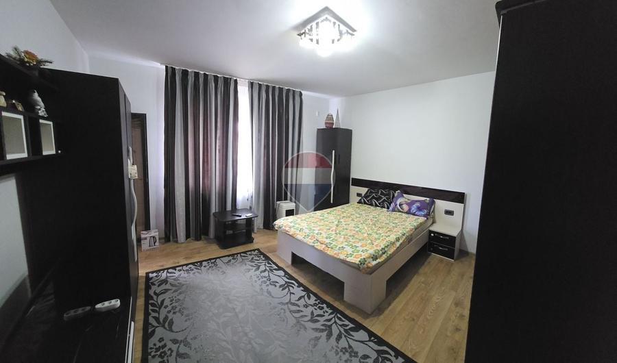 Garsonieră decomandată în Exterior Est