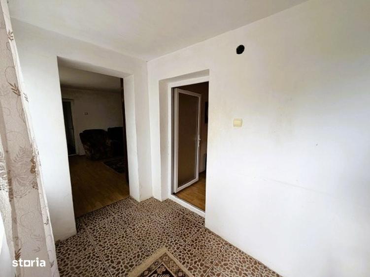 Casă cu 3 camere în Slătioara