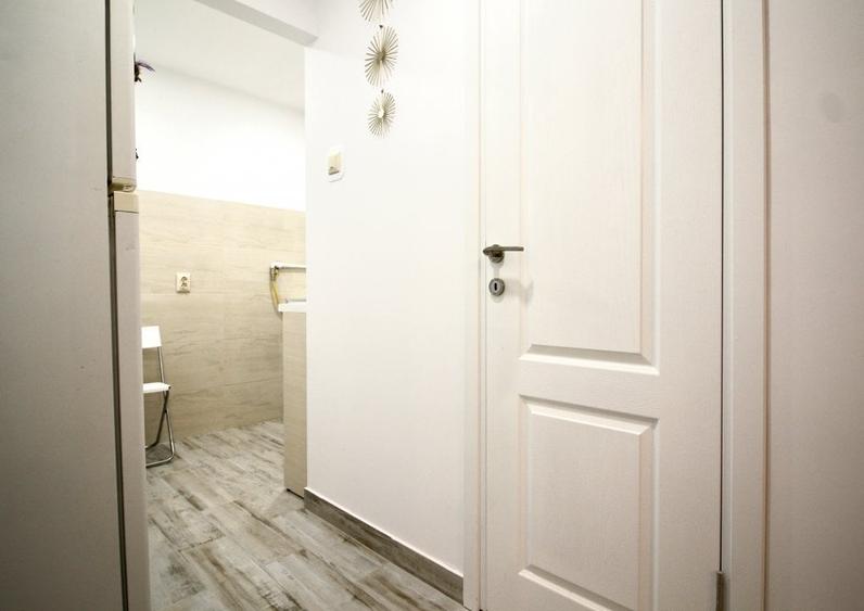 Apartament cu 2 camere decomandat, mobilat în Cișmigiu