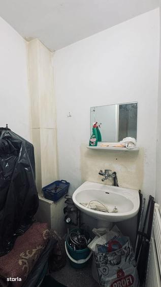 Apartament cu 3 camere decomandat în Lipovei