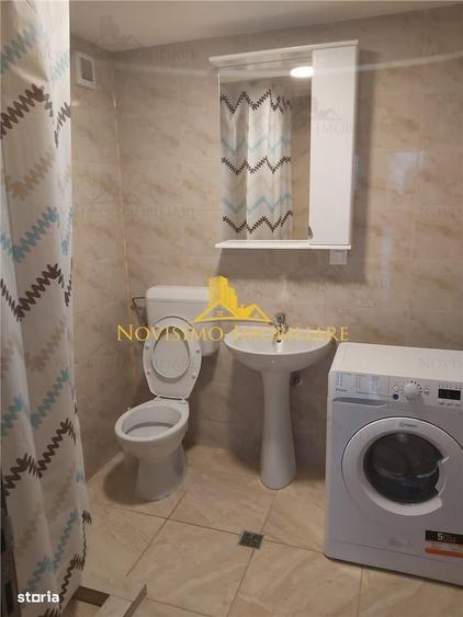 Novisimo-Imobiliare: Apartament Cu Doua Cam . De Inchiriat In Zona 9 M - 2