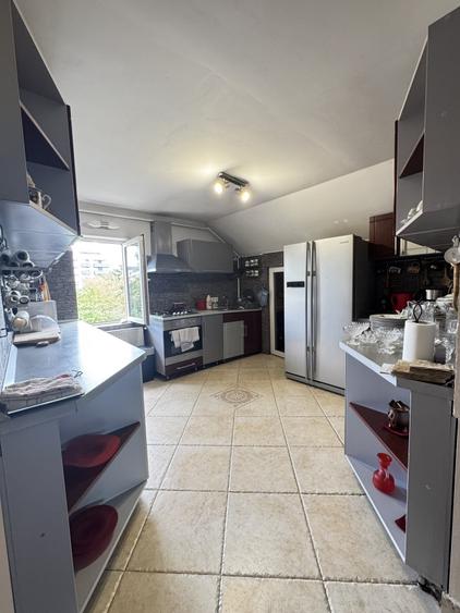 De Inchiriat! Apartament de 5 camere, 3 bai,terasa, garaj,Zona Zorilor - 12