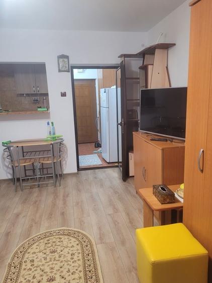 Garsonieră decomandată în Exterior Vest