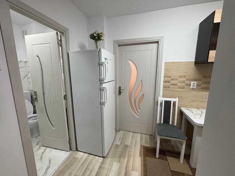 Garsonieră decomandată în Zamfirescu