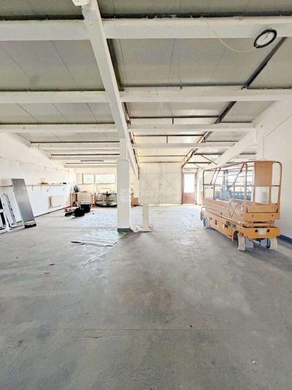 Spațiu industrial, de 240 mp, în Tomești