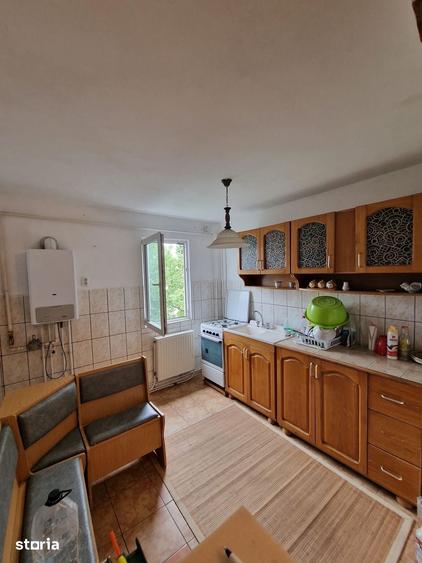 De vanzare apartament cu 2 camere si balcon,zona Cresei de copii 44900 - 4
