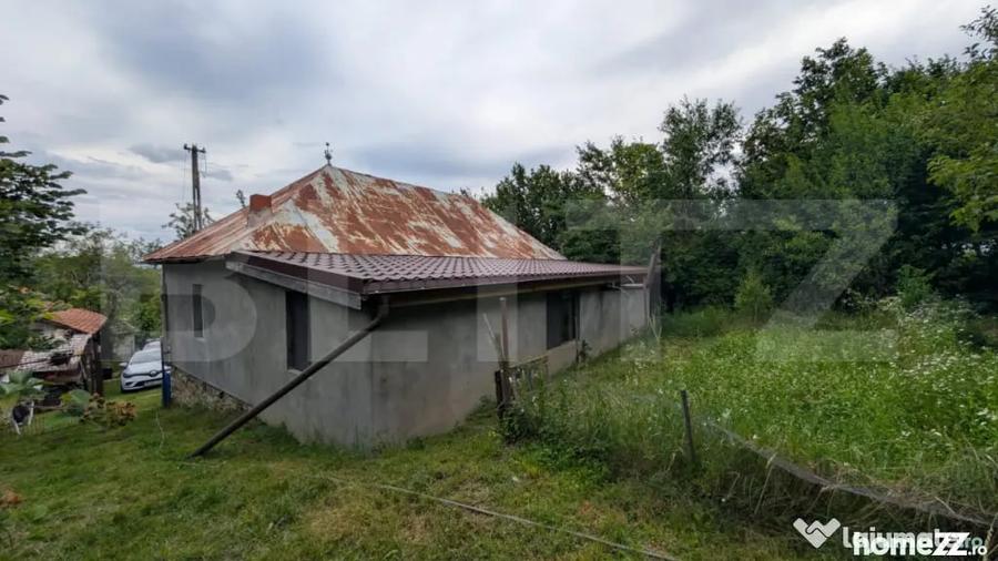 Casă cu 3 camere cu Teren 3266 Mp în Malu cu Flori