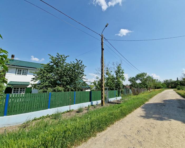 Teren Construcții intravilan de 532 mp, în Polcești