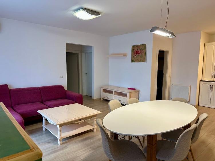 Apartament cu 3 camere decomandat în Giroc