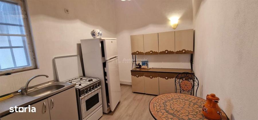 Apartament cu 2 camere, mobilat în Muncitoresc