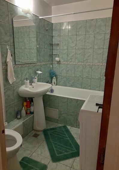 Apartament cu 2 camere decomandat, mobilat în Păcii