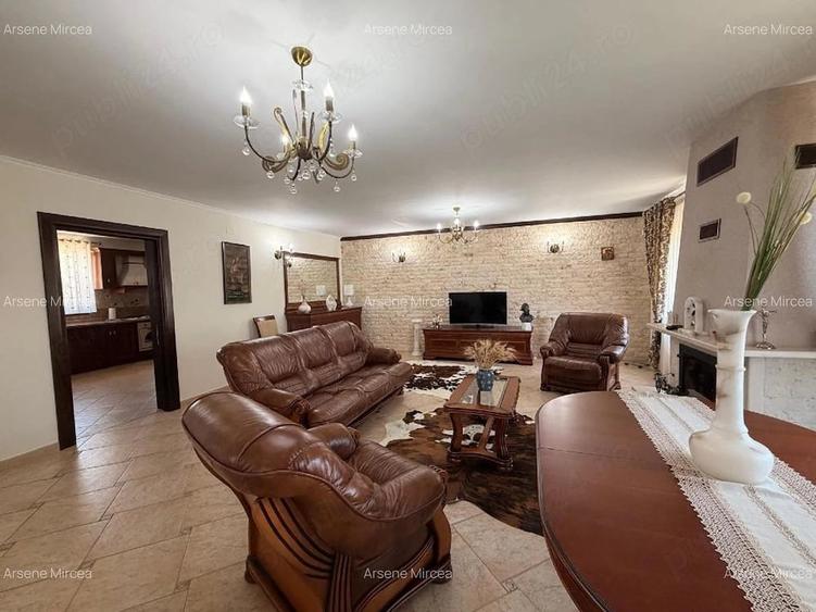 Casă cu Teren 1500 Mp în Spătaru