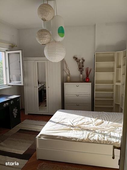 Apartament cu 3 camere decomandat în Ștefan cel Mare
