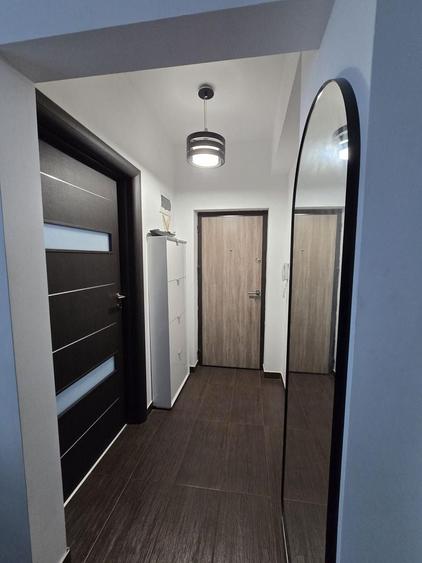 Apartament cu 2 camere decomandat, mobilat în Brâncoveanu