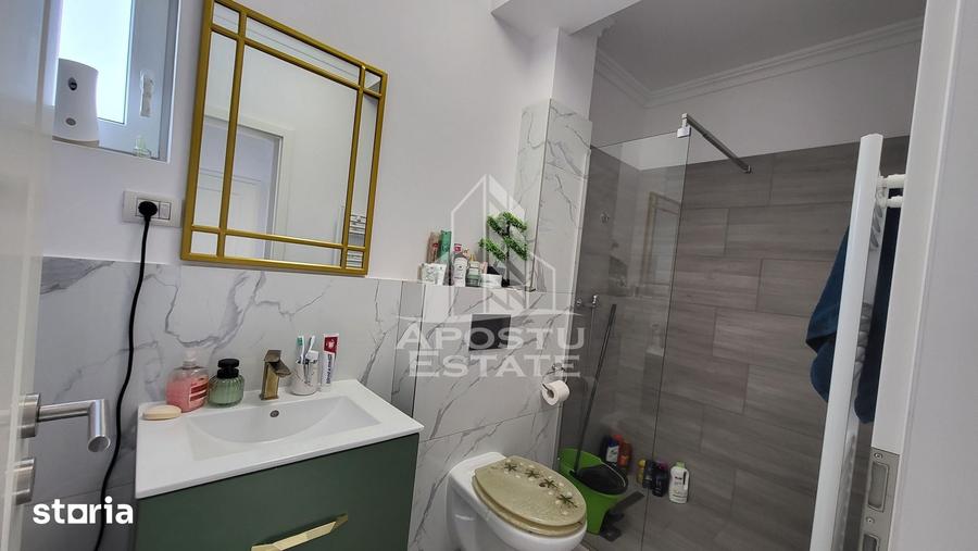 Casă cu 4 camere cu Teren 400 Mp în Sânandrei