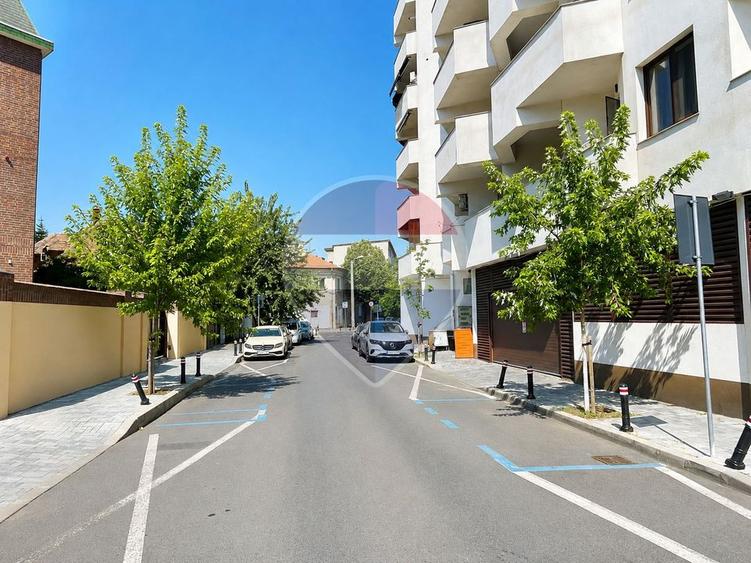 Apartament cu 2 camere semidecomandat, mobilat în Muncii