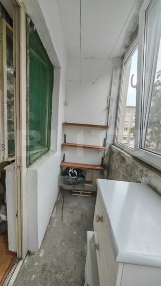 Apartament cu 2 camere semidecomandat, mobilat în Calea Aradului