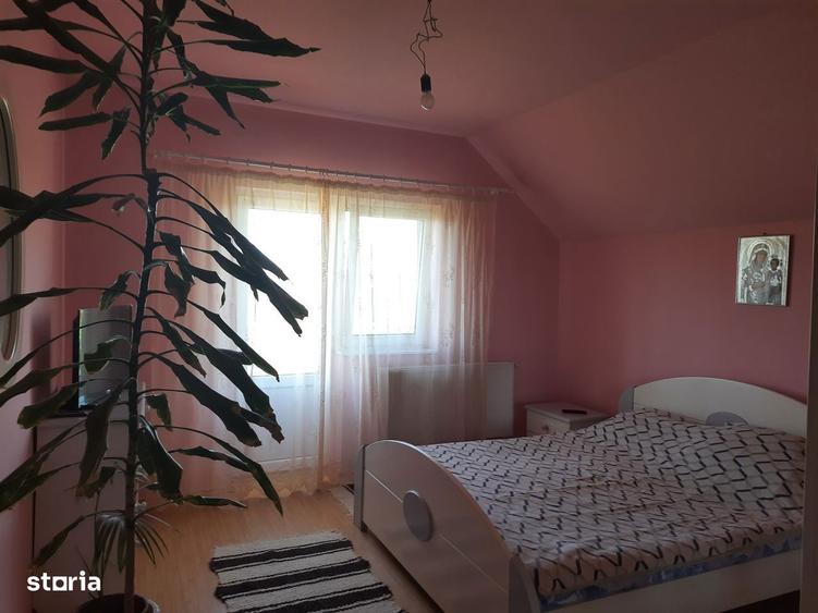 Casă cu 3 camere cu Teren 800 Mp în Central