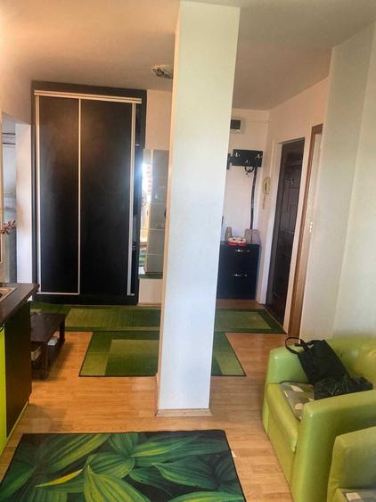 Apartament cu 2 camere decomandat în Moara