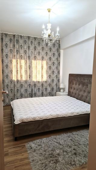 Apartament cu 2 camere decomandat în Păcii