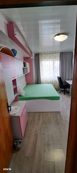 Apartament cu 4 camere în Contactoare